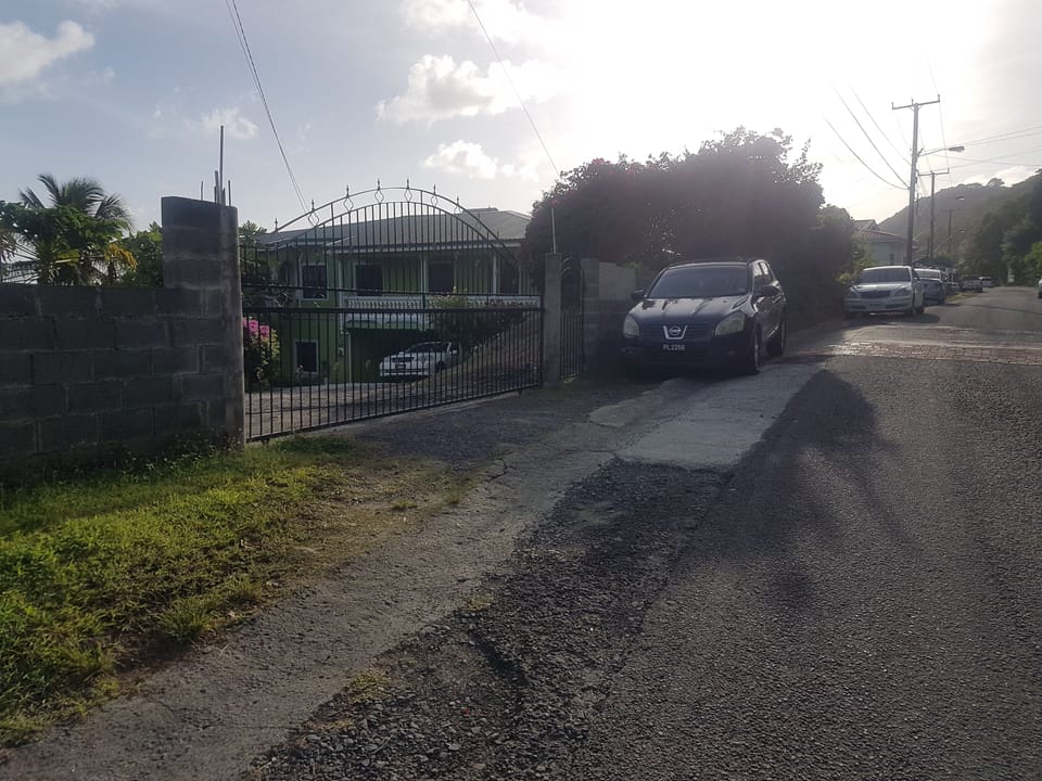 electronic gate
