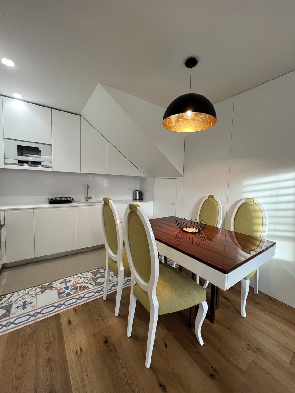 To Superior Suite -Annex | Private kitchen | Coffee/tea maker, electric kettle, eco-friendly cleaning products