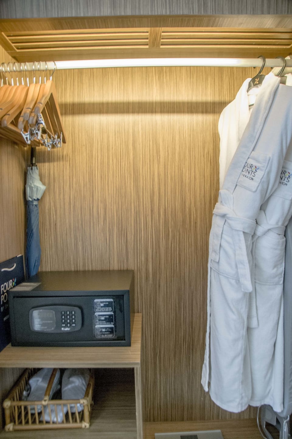 Down comforters, minibar, in-room safe, desk