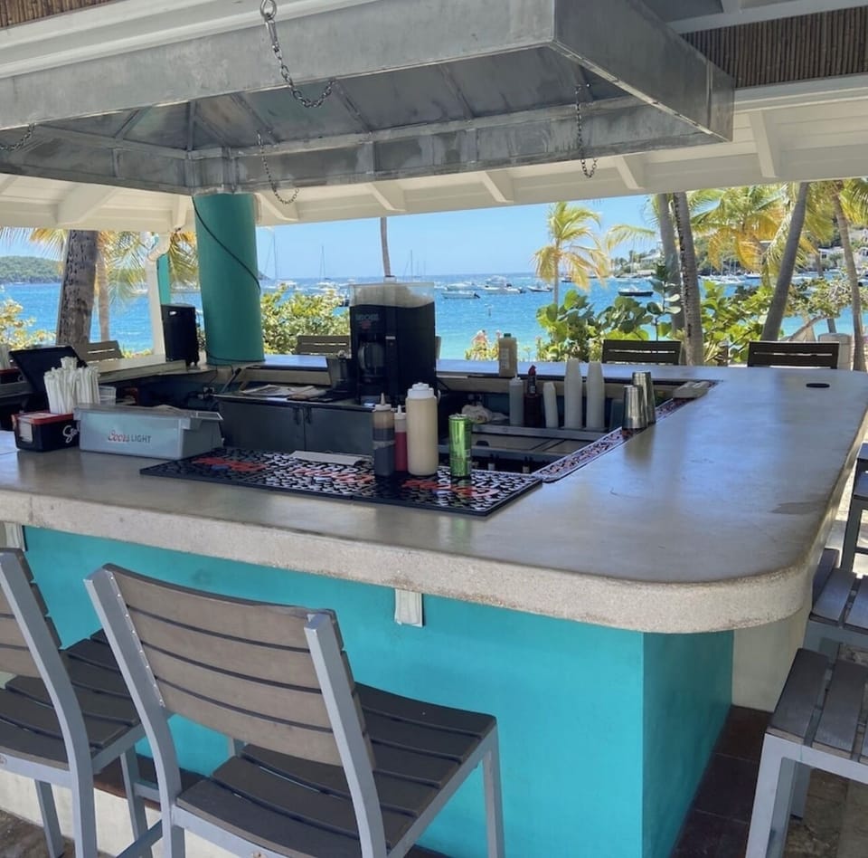 Pool side bar