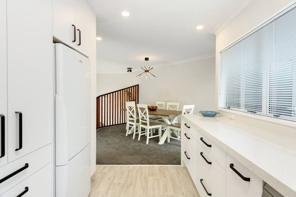 Kitchen/ dining