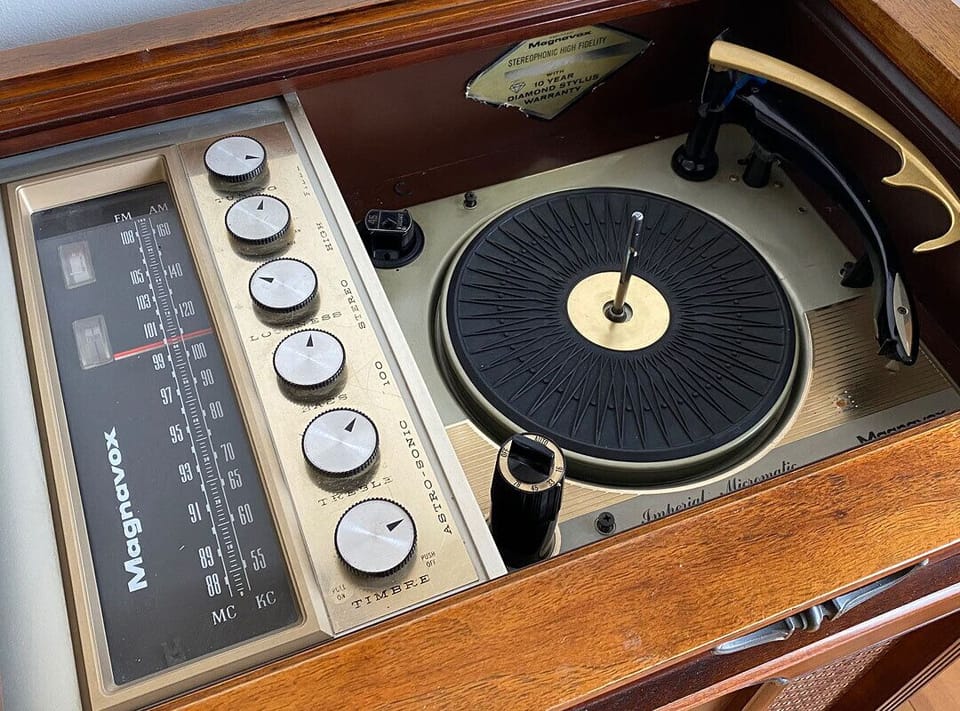 1971 Magnavox Record Player -  be nice, it's old