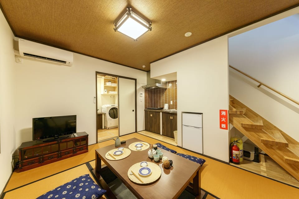 Private Vacation Home | Living area | Flat-screen TV