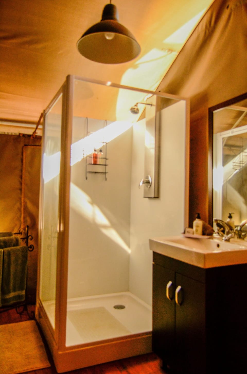 Luxury Tent | Bathroom | Shower, free toiletries, towels, soap