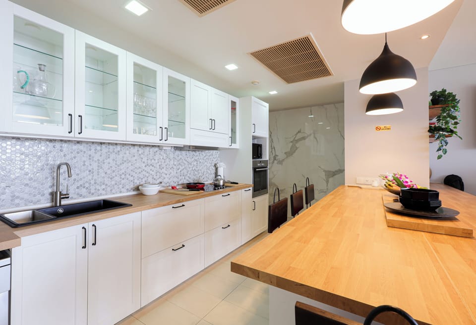 The Heights Ocean View 2-Bedroom Unit C1 | Private kitchen | Fridge, microwave, oven, stovetop