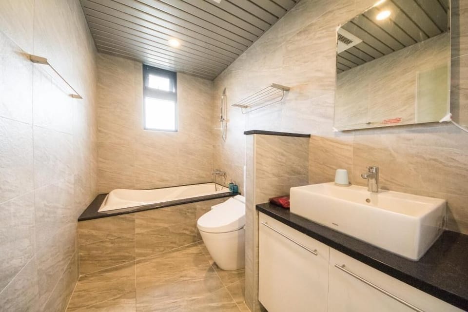 Bathroom shower