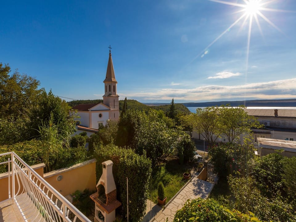 Villa | Balcony