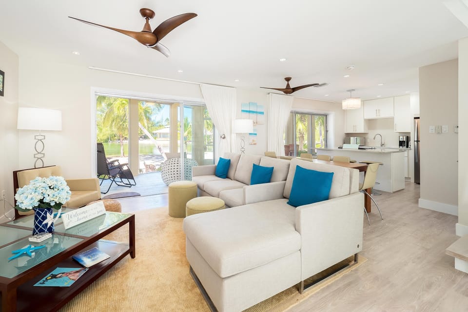 The interior is just as gorgeous as the beachfront views.