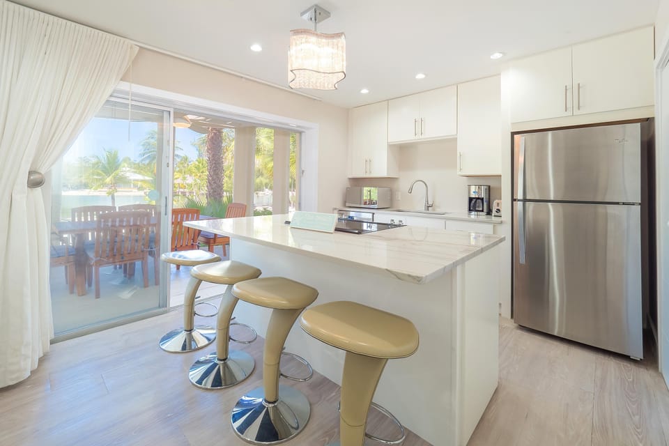Cooking is a breeze in this kitchen!