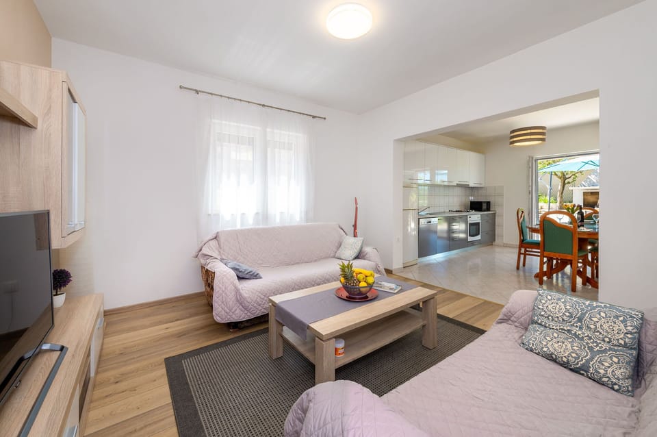 House | Living room