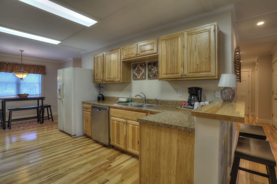 Brand New Kitchen with two additional stools