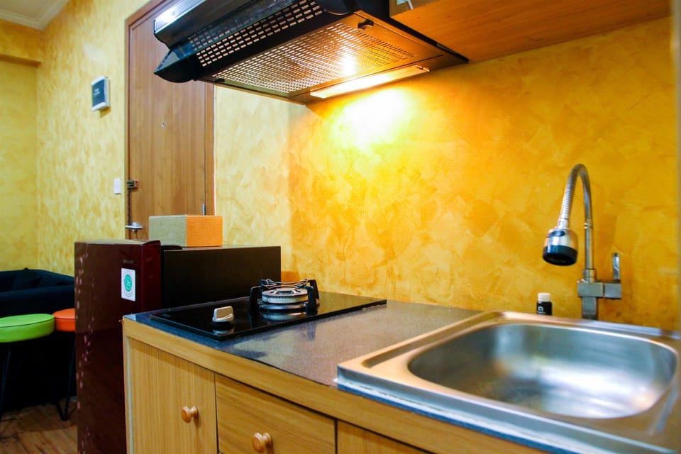 Standard Room | Private kitchen | Fridge, stovetop, electric kettle, rice cooker