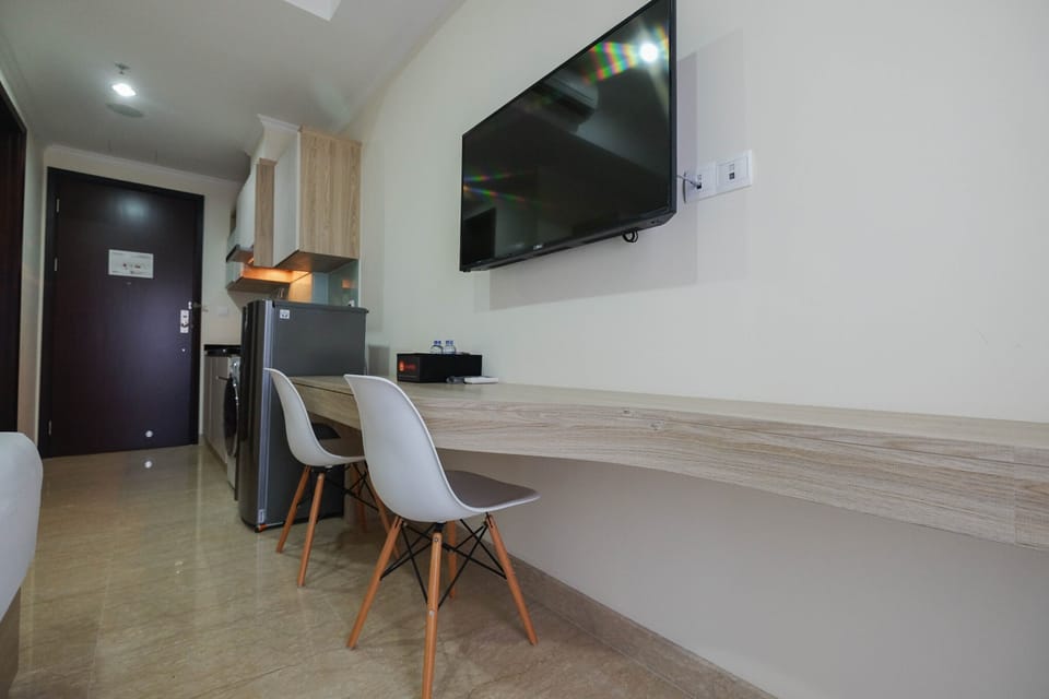 Room | Living area | TV