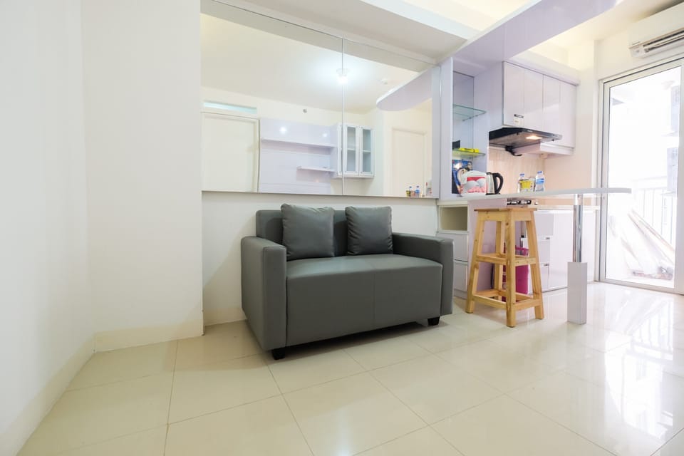 Room | Living area | TV
