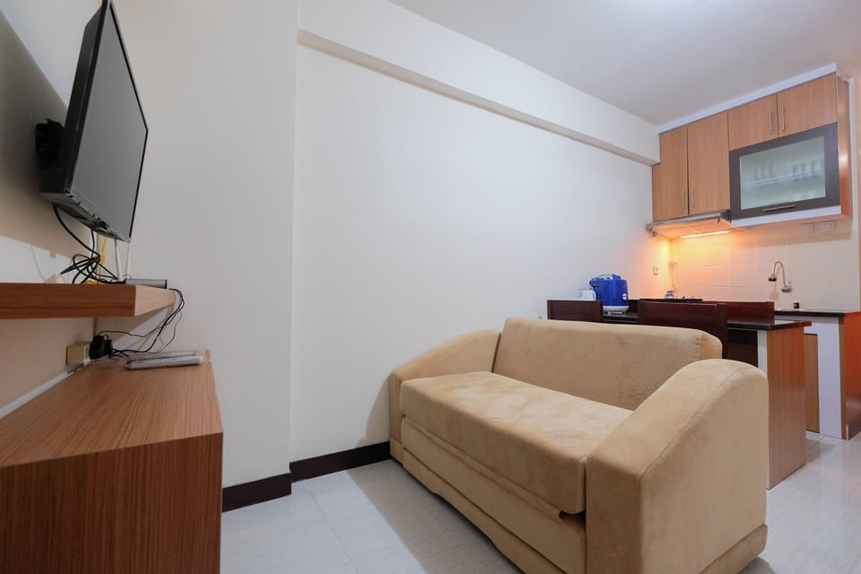 Room | Living area | TV