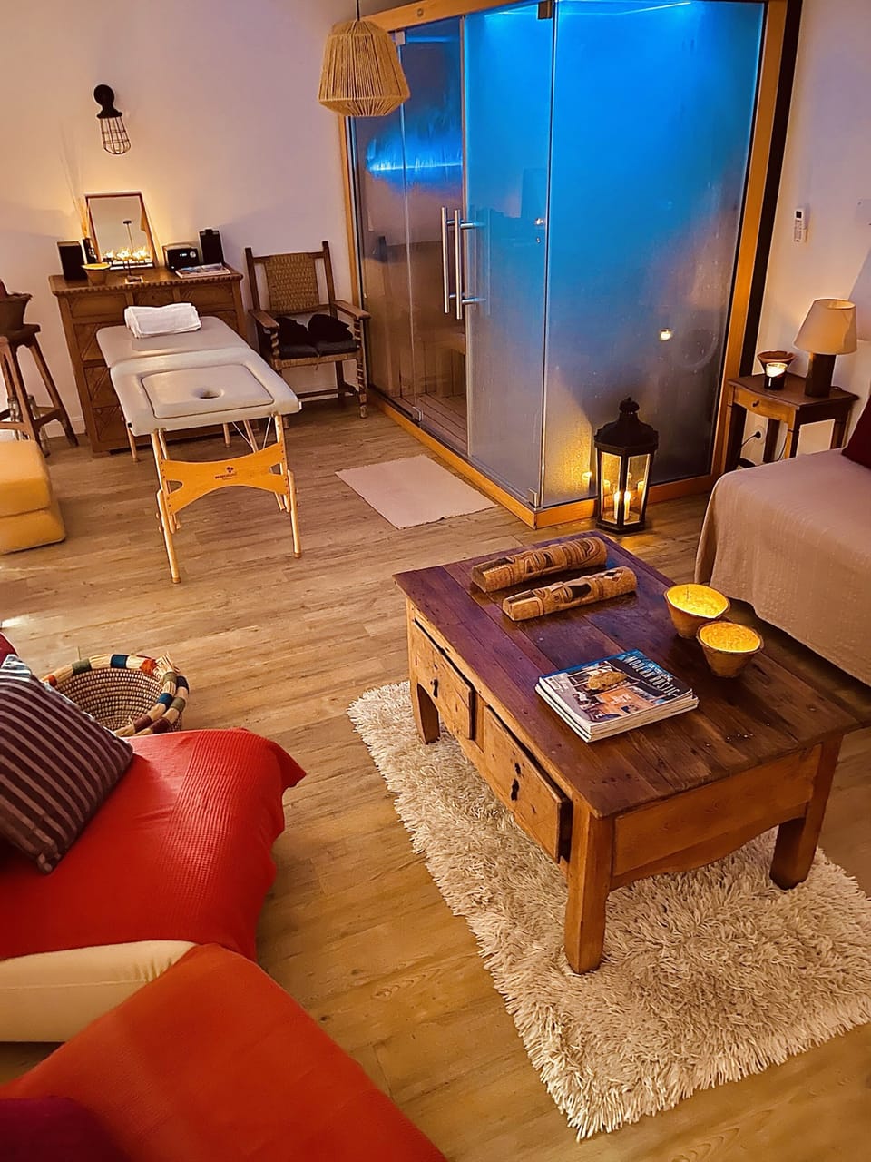 Turkish bath, body treatments, aromatherapy, deep-tissue massages
