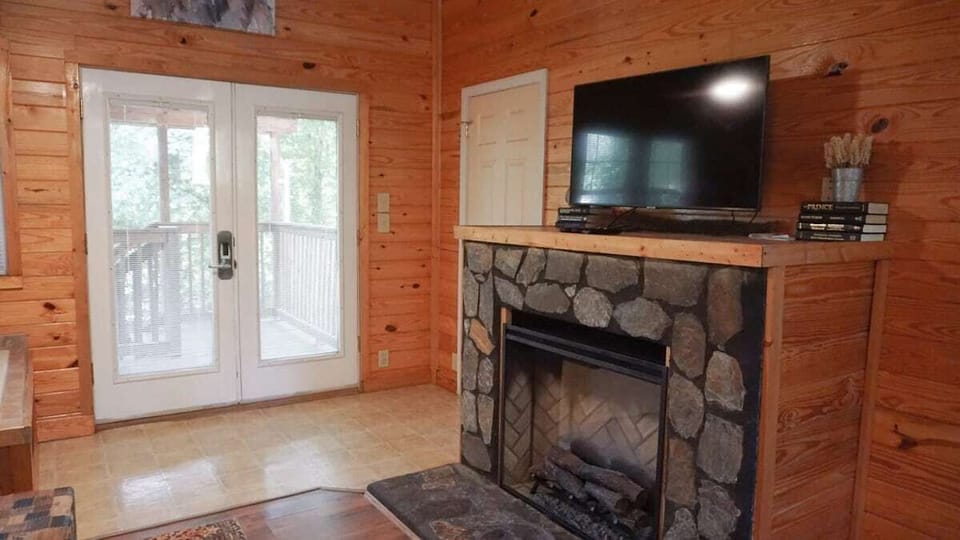 TV with Streaming