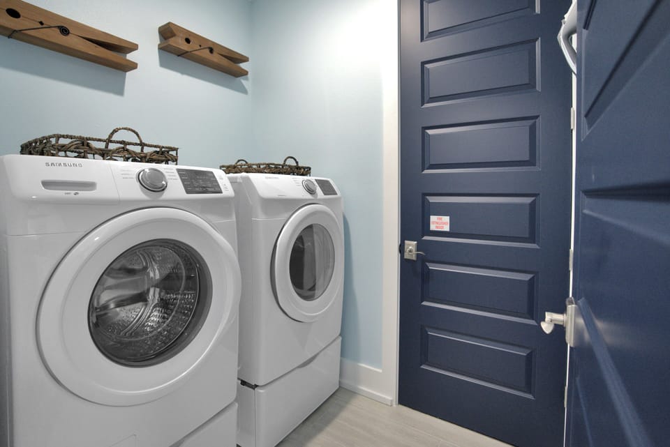 3rd floor laundry