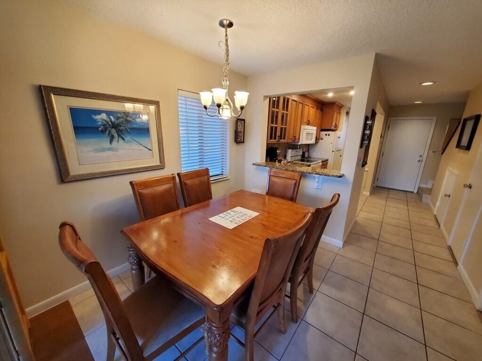 Condo, Multiple Beds, Balcony, Ocean View | Dining