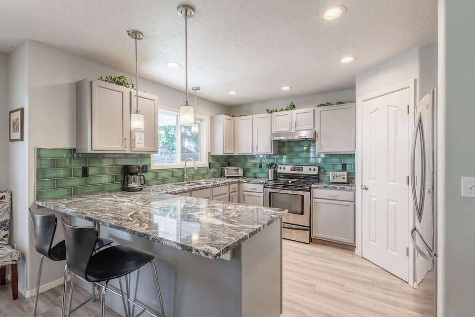 Fully equipped kitchen