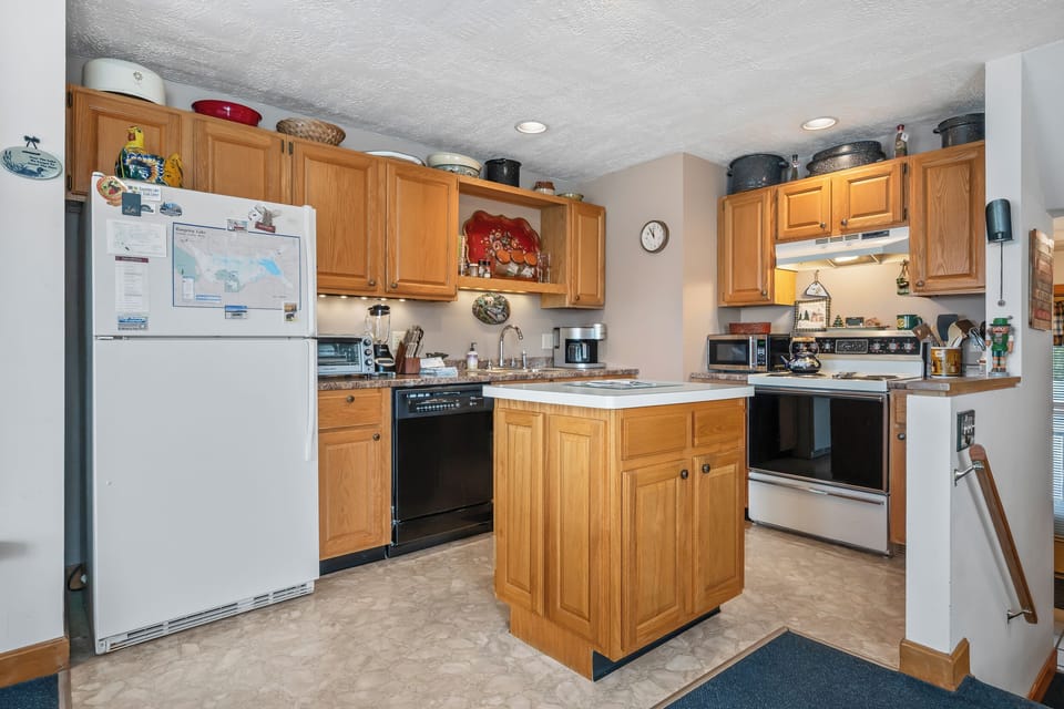 Fully equipped kitchen