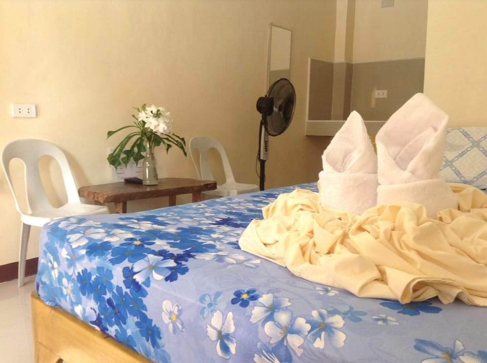 Basic Twin Room | Free WiFi
