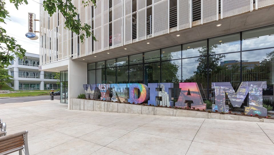 Wyndham Austin, bold and bright