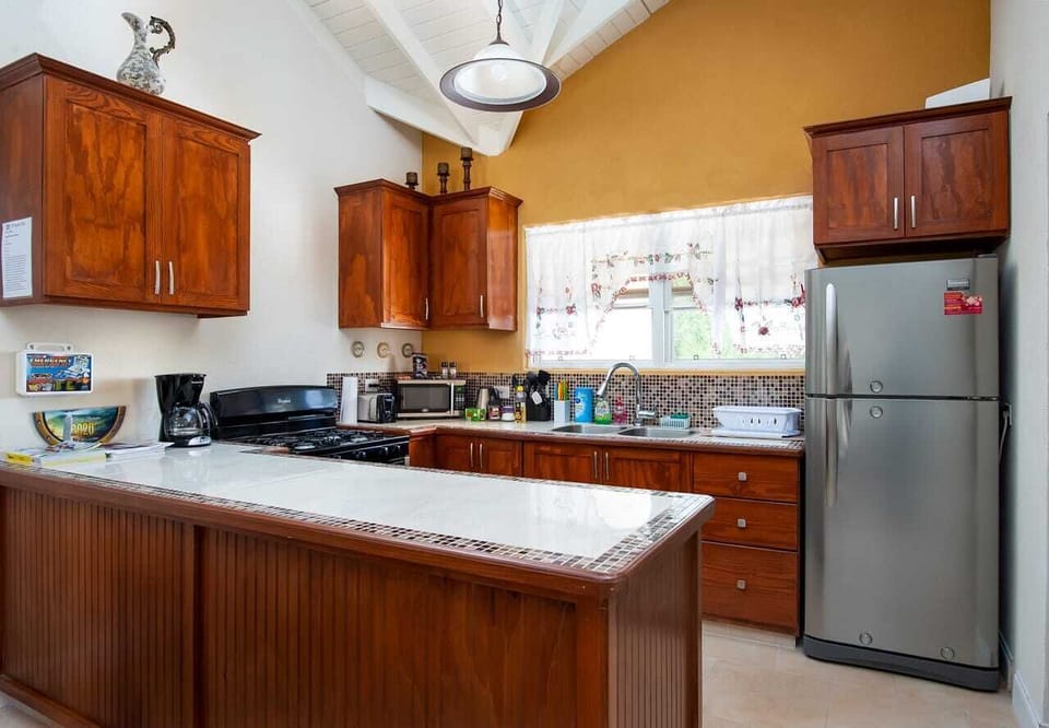 Kitchen - Fully Equipped.
