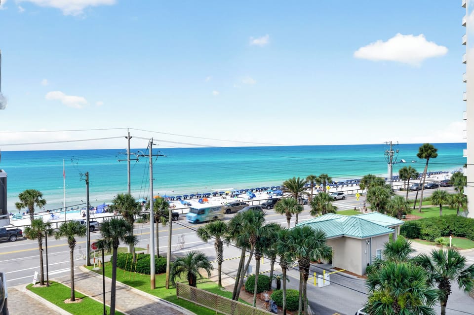 Beach/ocean view