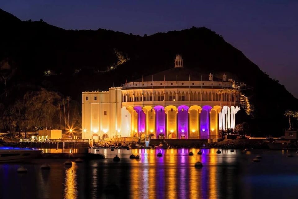 On 2/4 the casino was illuminated in purple and gold in remembrance of those who passed away in the Helicopter crash of January 26th.
