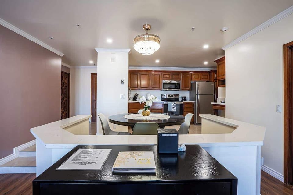 "Lamont's place was beautiful and clean"