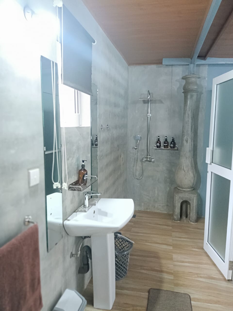 Gray Room | Bathroom | Shower, rainfall showerhead, eco-friendly toiletries, hair dryer