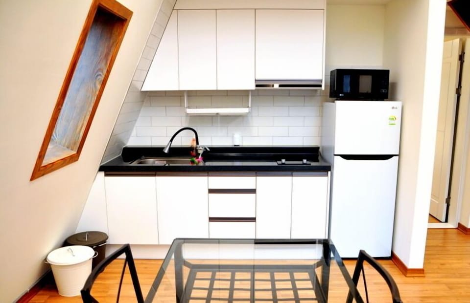Premium House, 3 Bedrooms | Private kitchen | Fridge, microwave, stovetop, rice cooker