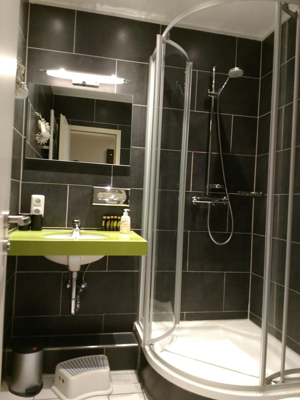 Hair dryer, towels