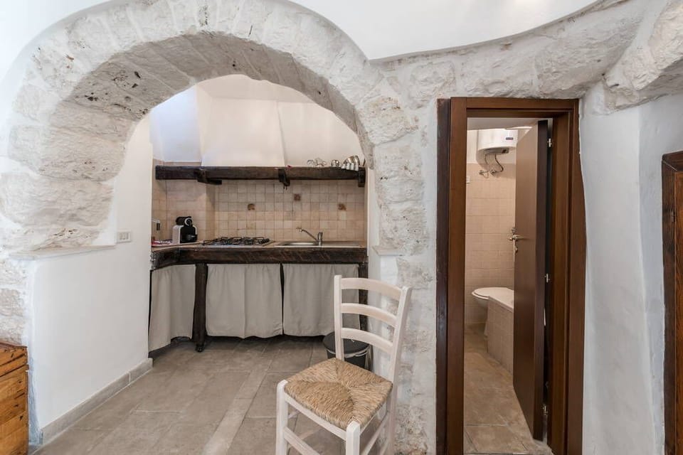 Traditional Apartment, 1 Bedroom | Private kitchen | Fridge