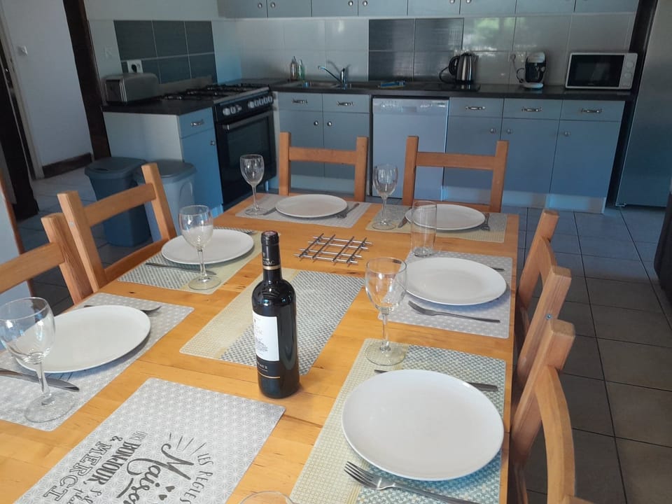 Fully equipped kitchen with everything you need 