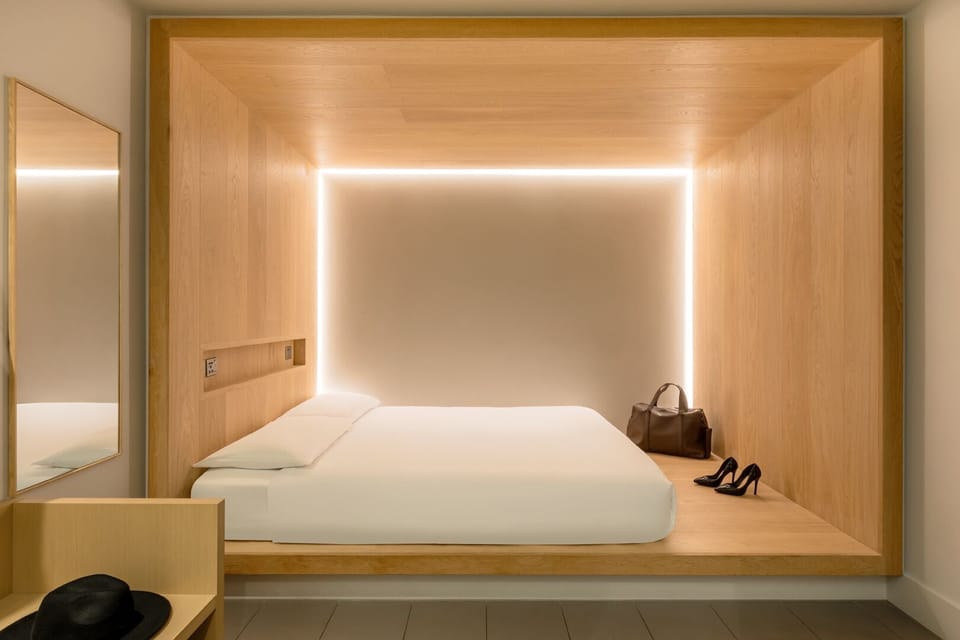 Cocoon 2 | Premium bedding, Select Comfort beds, soundproofing, free WiFi