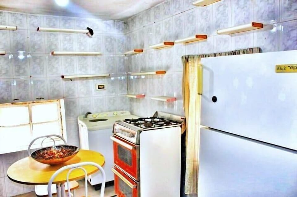 Coffee/tea maker, shared fridge, shared microwave, electric kettle