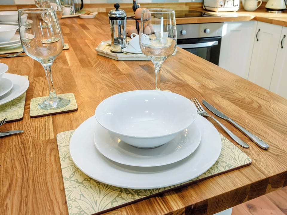 <strong>C</strong>ontemporary kitchen area | Stackyard Cottage, Skeyton, near North Walsham