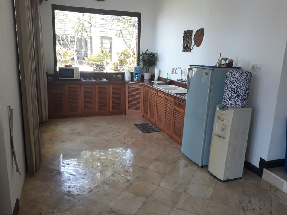 Luxury Villa, Non Smoking | Private kitchenette | Full-size fridge, microwave, stovetop, coffee/tea maker