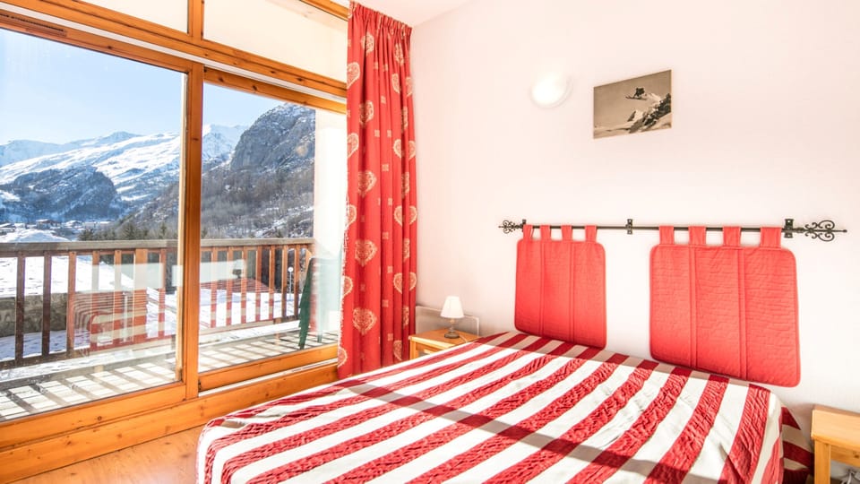 Drift to sleep in a comfortable Double bed after a wonderful day outside.