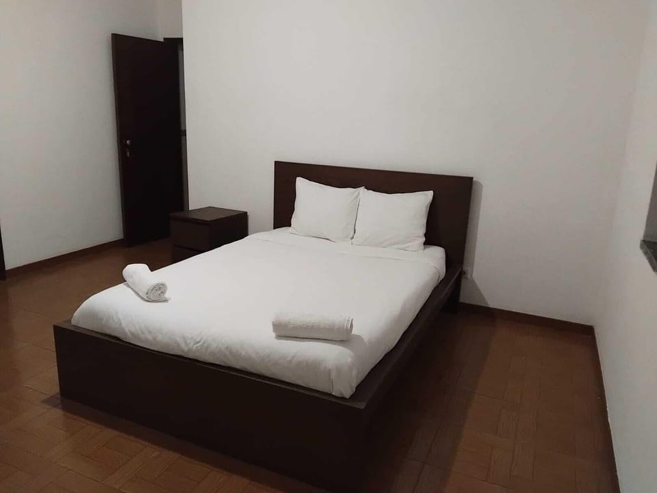 Deluxe Suite | Blackout drapes, soundproofing, free WiFi, bed sheets