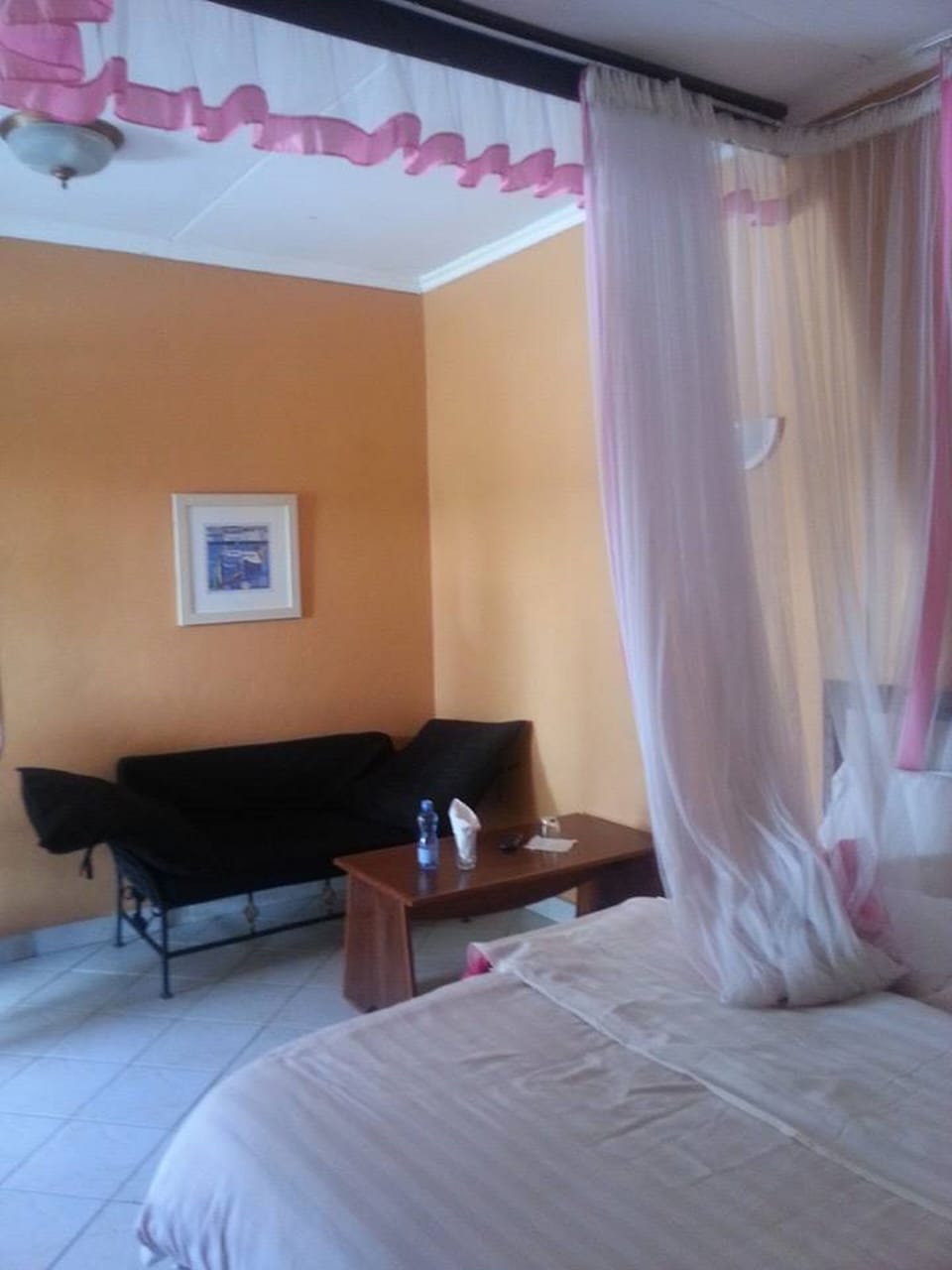 Single Room | Free WiFi, bed sheets
