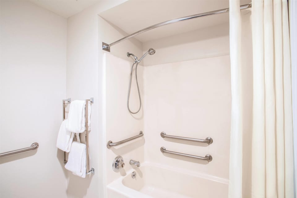 La Quinta by Wyndham Denver Englewood Tech Center Hotel in Greenwood Village