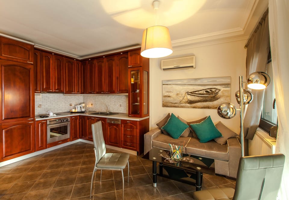 Suite, 2 Bedrooms, Balcony, Sea View | Living area | Flat-screen TV