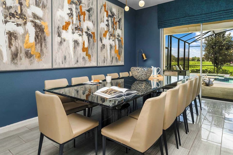 Dining Room *Highlight*