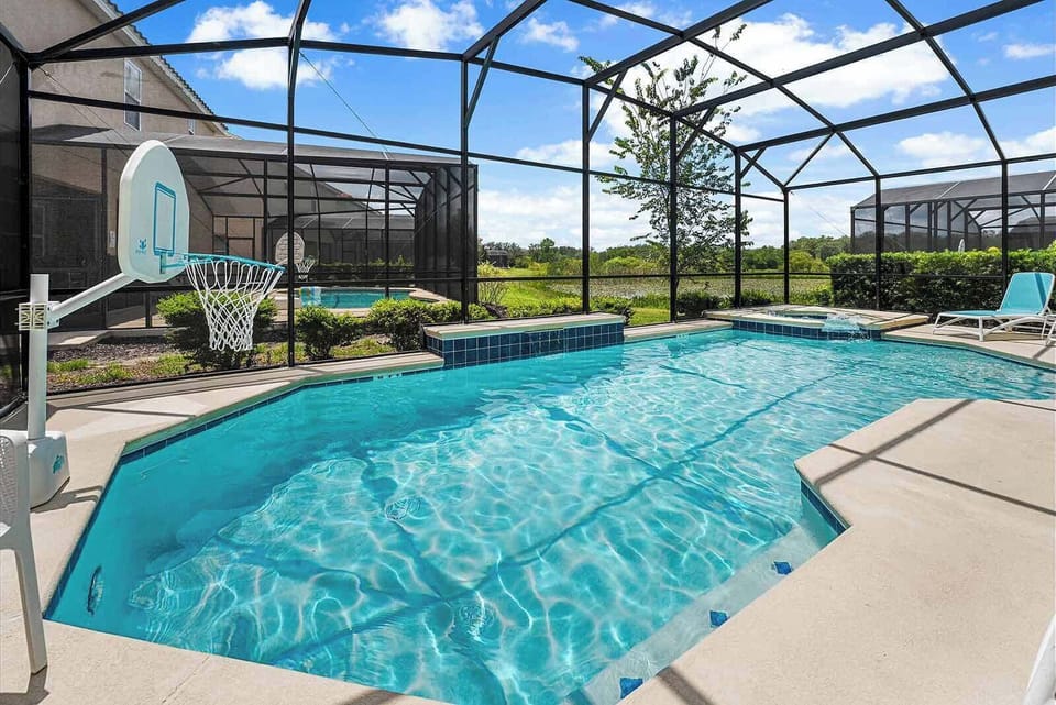 Private Pool & Patio
