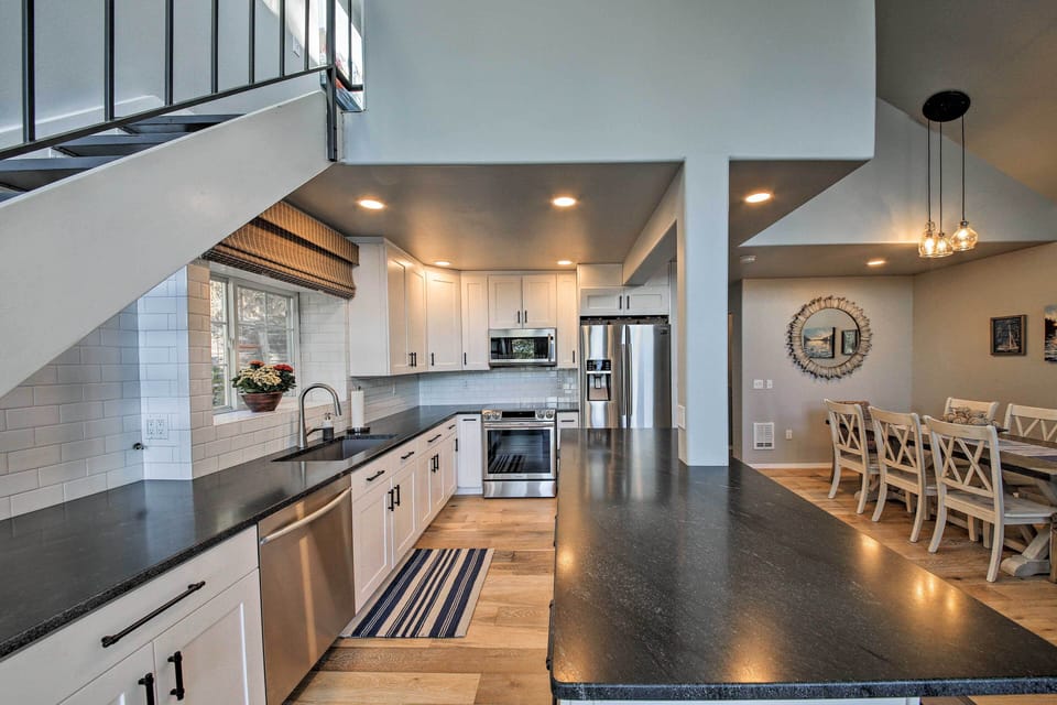 Kitchen | Cooking Basics | Island Seating