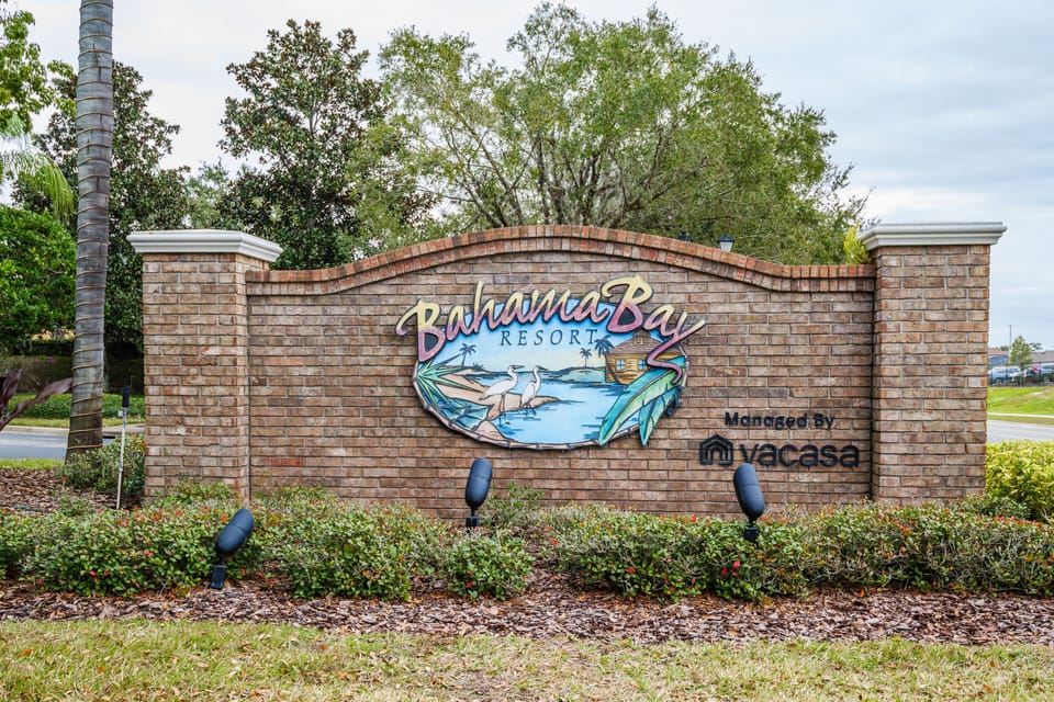 Bahama Bay - central facilities managed by Vacasa