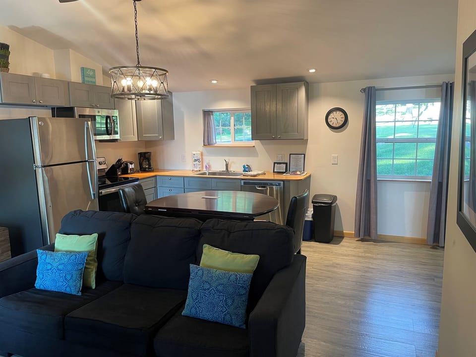 Living/Kitchen